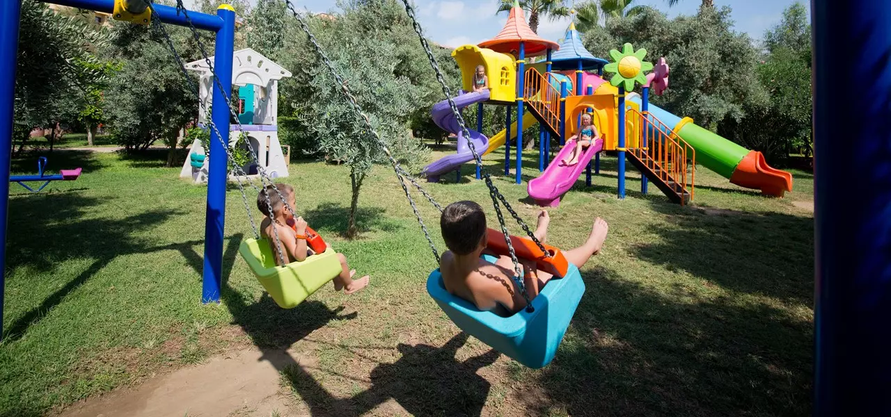 هتل ام سی ماهبری بیچ آلانیا